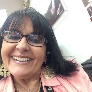 Meet your Posher, Jacira